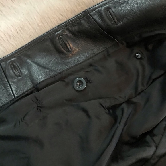 Gorgeous Guess leather fitted coat. Like brand new - Picture 7 of 7